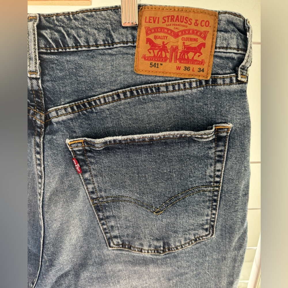 Levi's 541 Athletic Taper Fit Men’s Jeans 👖